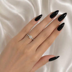 061 Midnight Black